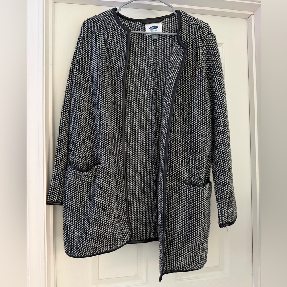 Old Navy Black and White Knit Cardigan